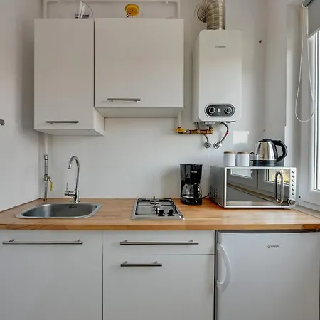 Korfu - 200 M From The By Lion *